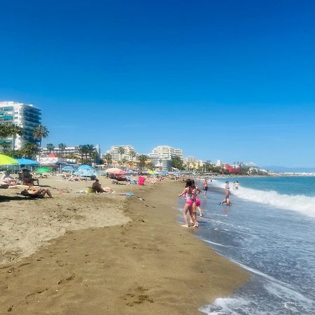Luxury Beachfront Apartment In Benalmadena Costa Exterior photo