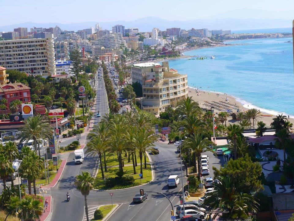 Luxury Beachfront Apartment In Benalmadena Costa Exterior photo